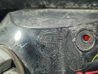 Lampa tył prawa Producent części: JEEP, HELLA / Z LISTWĄ ŻARÓWKOWĄ / UWAGA 3-ŻARÓWKI Jeep Patriot 06-17 HB