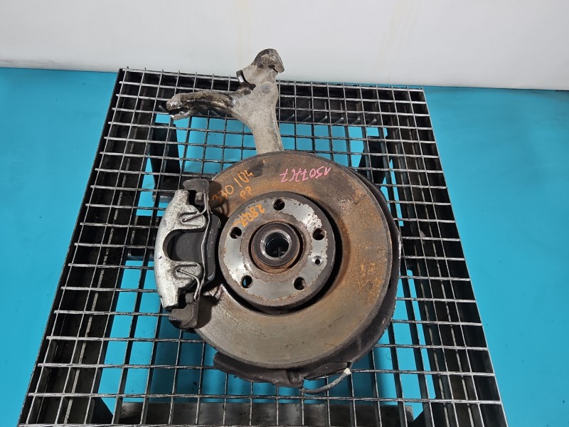 Zwrotnica prawa piasta przód 1.9 tdi Audi A4 B6