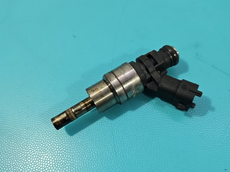 Wtryskiwacz Alfa romeo Gt 0261500013 2.0 16V