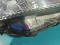 Reflektor prawy lampa przód Toyota Avensis III T27 EUROPA