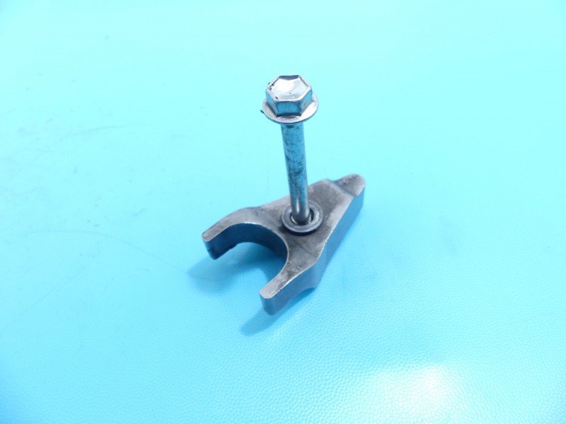 uchwyt mocowanie Toyota Land Cruiser J200 07-