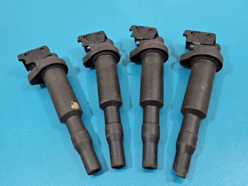 Cewka zapłonowa Peugeot 308 I T7 1.6 16V 4x cewka 0221504464