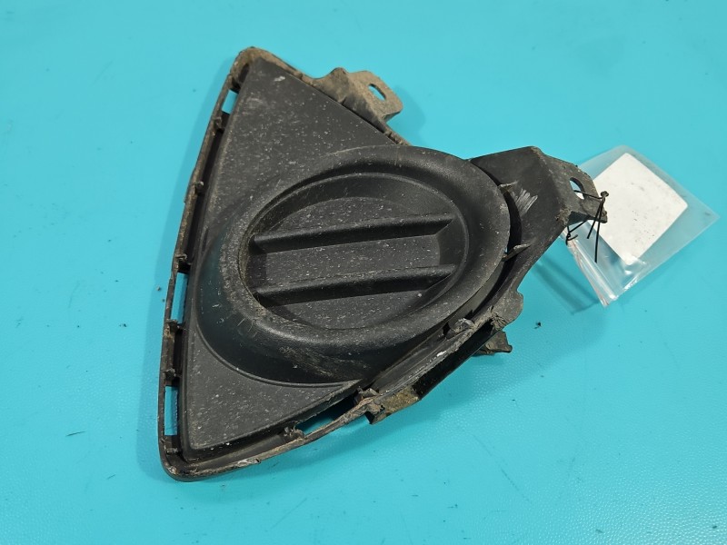 Zaślepka kratka zderzaka prawa atrapa Toyota Auris II 81481-02300