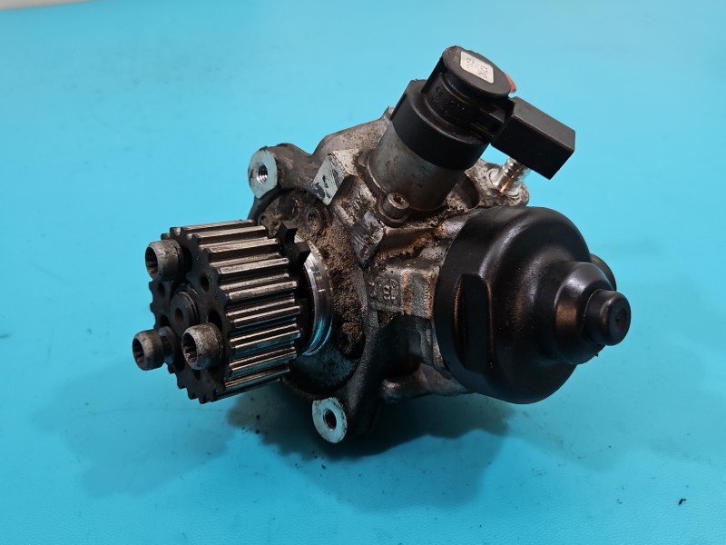 Pompa wtryskowa Skoda Yeti 2.0d CFJ 0445010514, 03L130755D