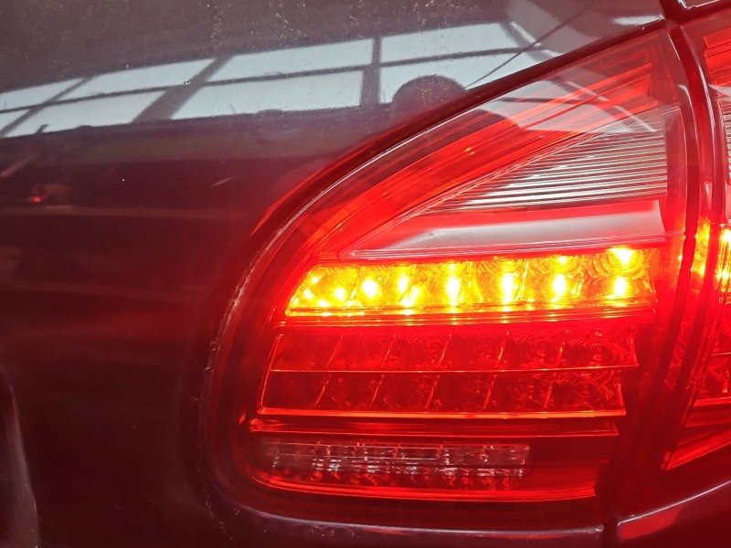 Lampa tył prawa Porsche Cayenne II HB