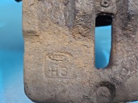 Zacisk przód prawy Kia Carens III 06-13 2.0 16V