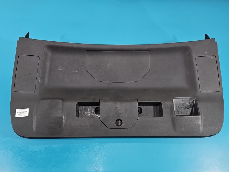 Tapicerka klapy tył boczek bagażnika tylnej Peugeot 5008 II 17-24 9815976977, 9815976777