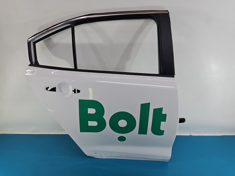 Drzwi tył prawe Toyota Corolla E21 19- sedan 4d 040