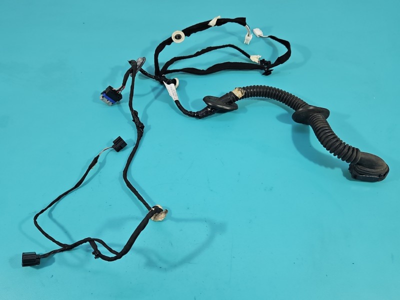 Instalacja Wiązka drzwi tył prawych Renault Megane IV 241268520R