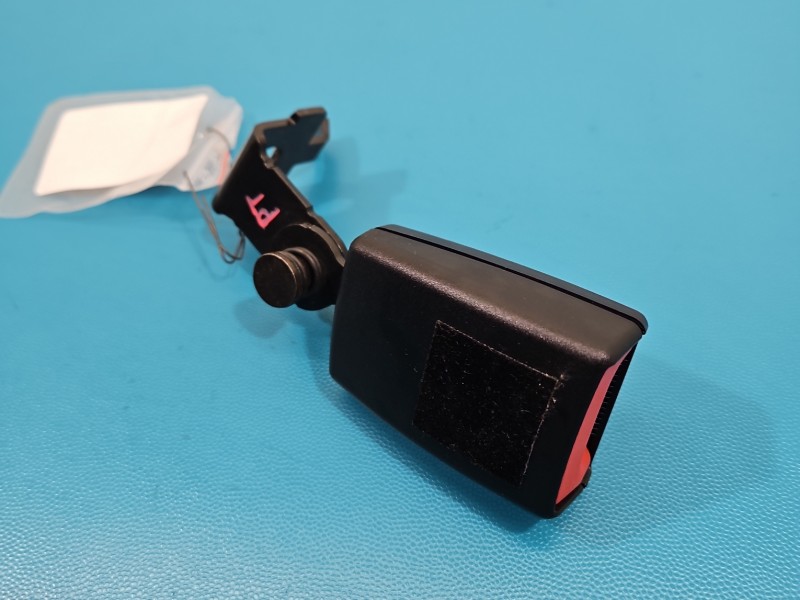 Pas bezpieczeństwa tył prawy Producent części: BMW, Spinka pasa BMW X6 E71 608914100D, 7171895