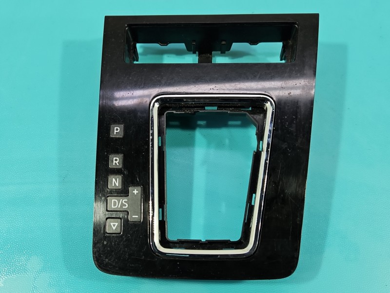 Listwa listwy dekory dekor deski Skoda Octavia III eu