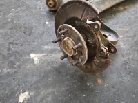 Tylna belka oś tył Toyota Corolla E15 1.6 vvti (1ZR)