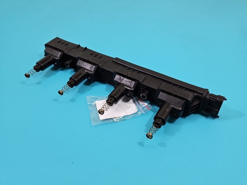 Cewka zapłonowa Opel Astra III H 0221503472 1.4 16V