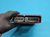 Komputer Sterownik silnika AUDI A4 B8 2.0 TFSI 0261S04132, 8K2907115P