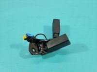 Pas bezpieczeństwa tył lewy Infiniti Q30 A1768600369, A1768600469