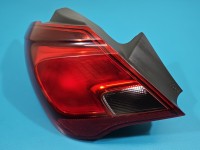 Lampa tył lewa Producent części: OPEL, zewnętrzna w błotnik, 5D Opel Corsa E HB EUROPA
