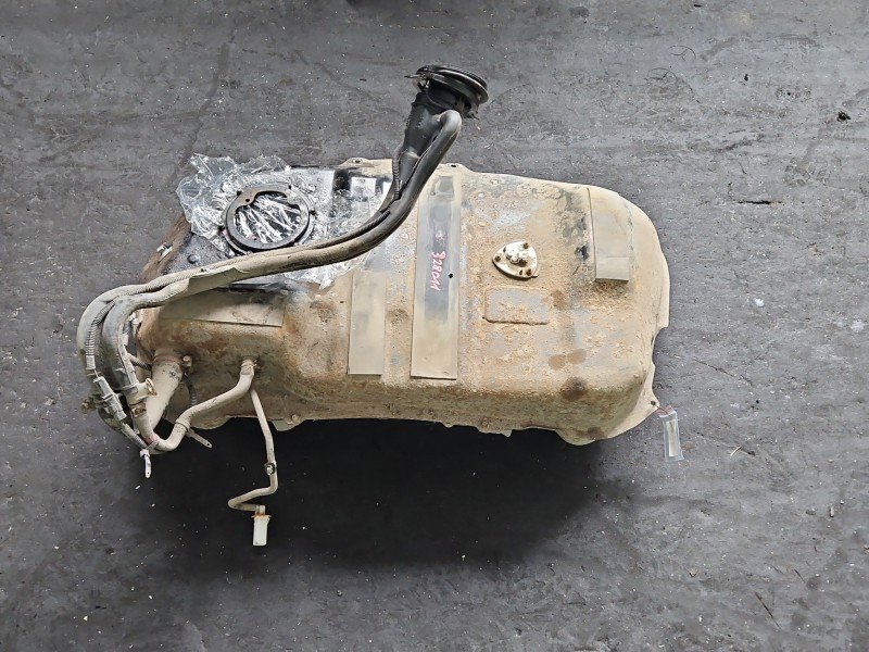 Zbiornik paliwa bak Peugeot 4007 2.2 hdi Zbiornik paliwa bak Peugeot 4007 2.2 hdi