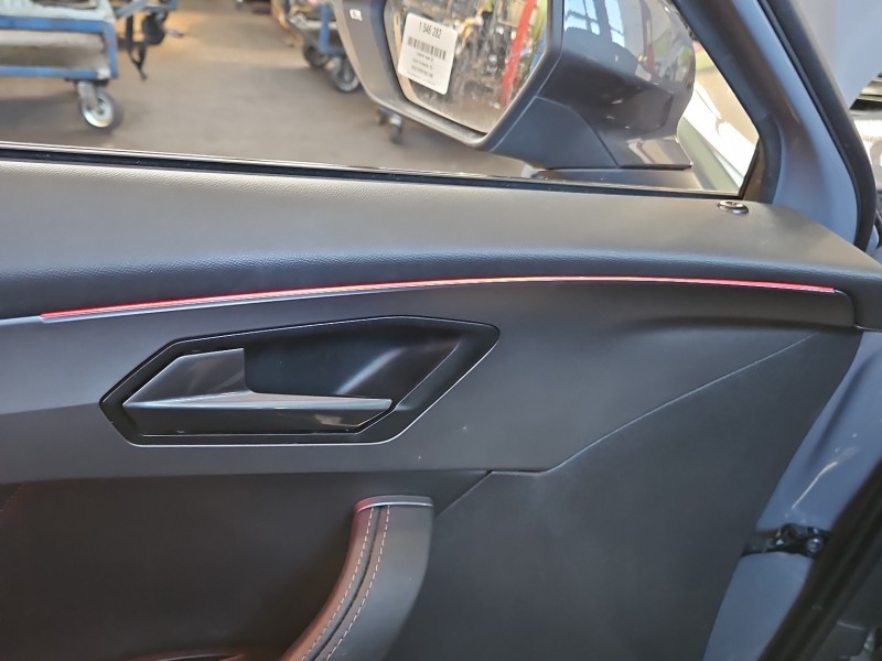 Tapicerka drzwi przód lewa boczek Cupra Formentor