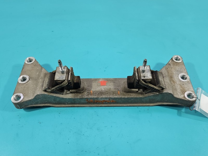 Łapa skrzyni biegów Kia Stinger 21735-J5200 2.0 T-GDI