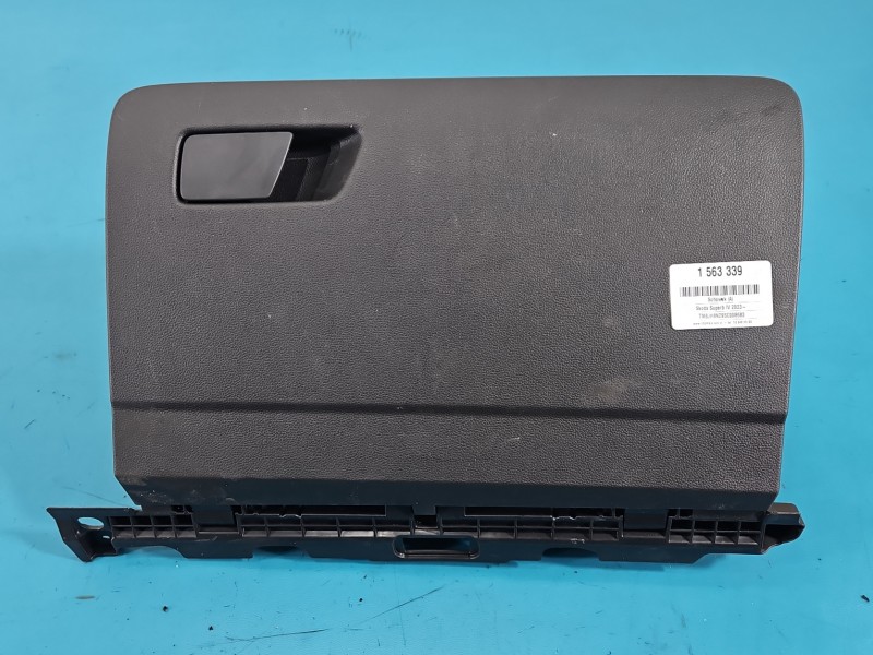 Schowek pasażera Skoda Superb IV EUROPA