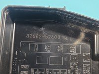 Skrzynka bezpieczników Toyota Yaris II 821110DM01A, 82662-52600