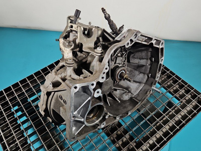 Skrzynia biegów Suzuki Sx4 S-Cross 13-21 1.6 16V