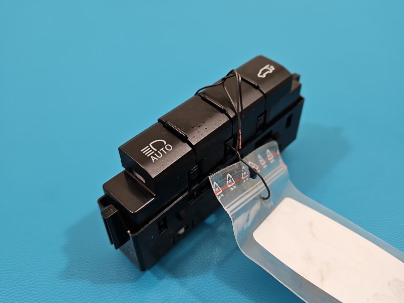 Przełącznik Producent części: Lexus, otwierania klapy, asystenta świateł drogowych 14PIN LEXUS NX I 14-21