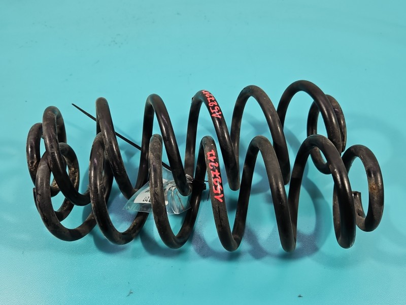 Sprężyny tył komplet Vw Jetta V sedan