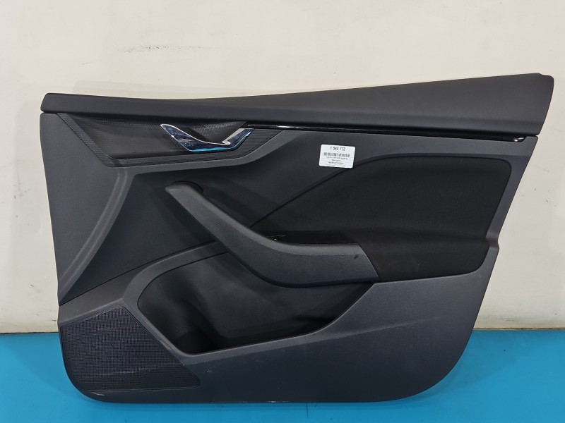 Tapicerka drzwi przód prawa boczek Skoda Kamiq 654837248