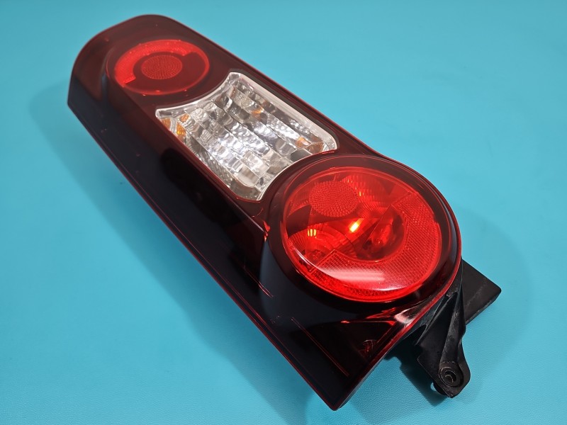 Lampa tył lewa Peugeot, WERSJA Z DRZWIAMI SKRZYDŁOWYMI Peugeot Partner II HB