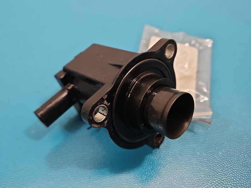 Zawór turbiny Opel Astra V K 1.4 T LE2 515397620