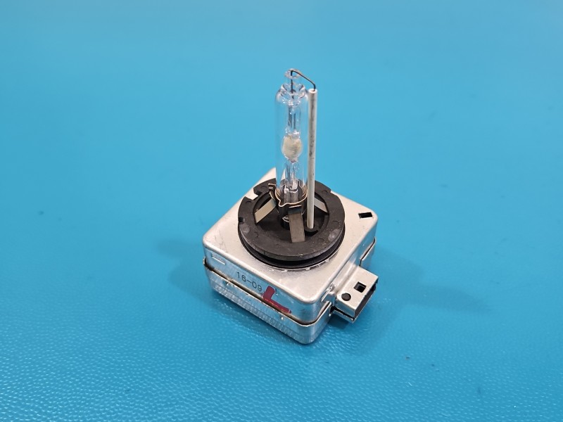 ŻARNIK STARTER ZAPŁONNIK CEWKA XENON 9285161296Mercedes W221