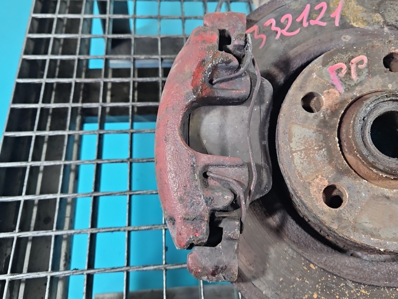 Zacisk przód prawy Vw Passat B5 1.9 TDI