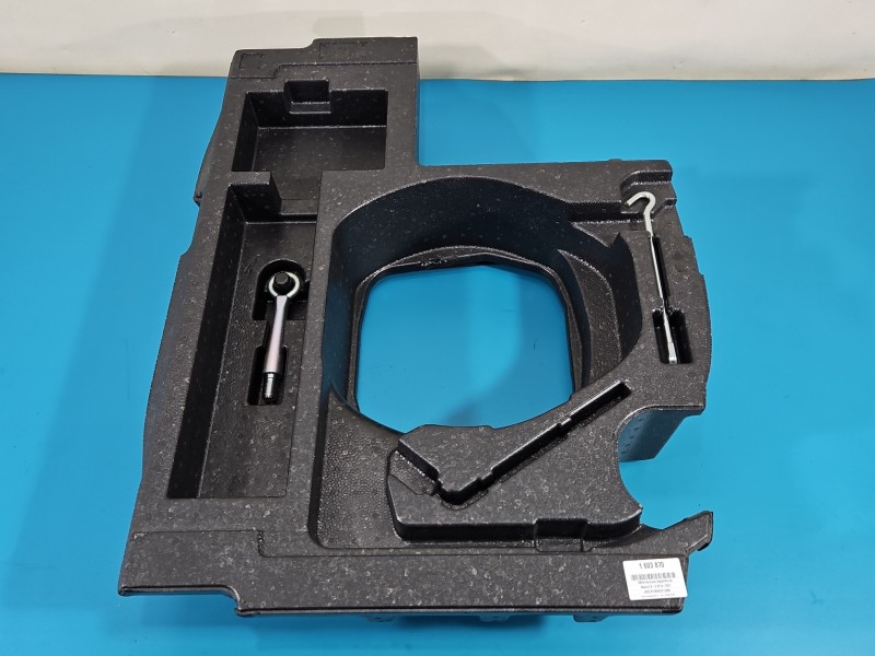 Wkład styropian bagażnika koła zapasowego Mazda CX-3 14-21 D10F688