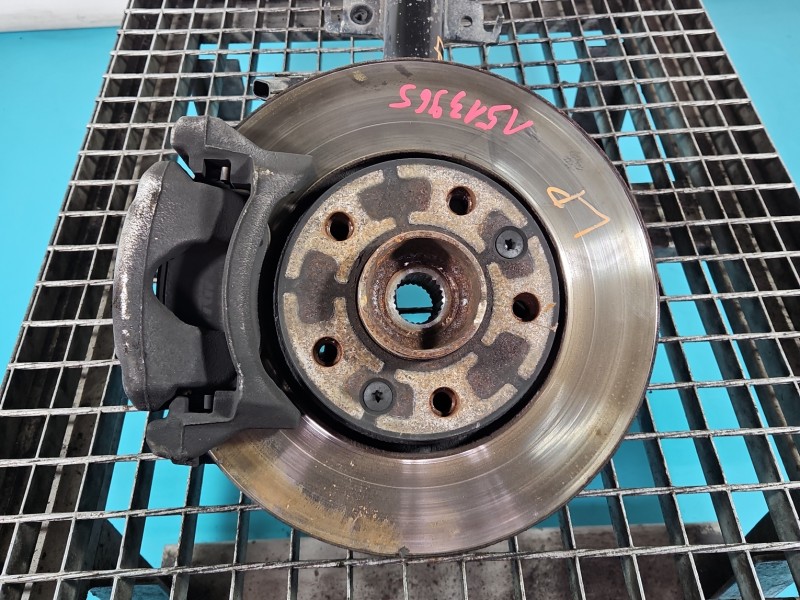 Zwrotnica lewa piasta przód 1.3 Tce Renault Megane IV