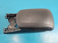 Podłokietnik TUNEL Hyundai Santa Fe III 12–18 84634-4Z101 EUROPA