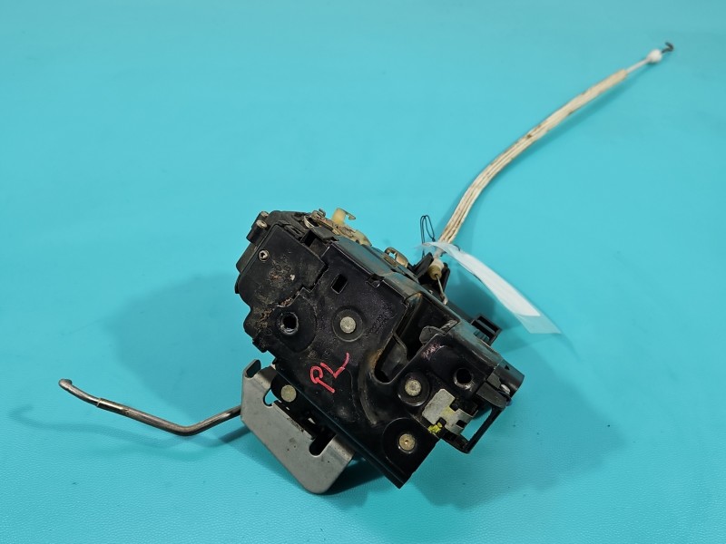 Zamek przód lewy 4B1837015G Audi A6 C5 EUROPA Producent części: Audi, 9pin