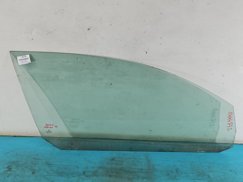 Szyba drzwi przód prawa Vw Golf V HB