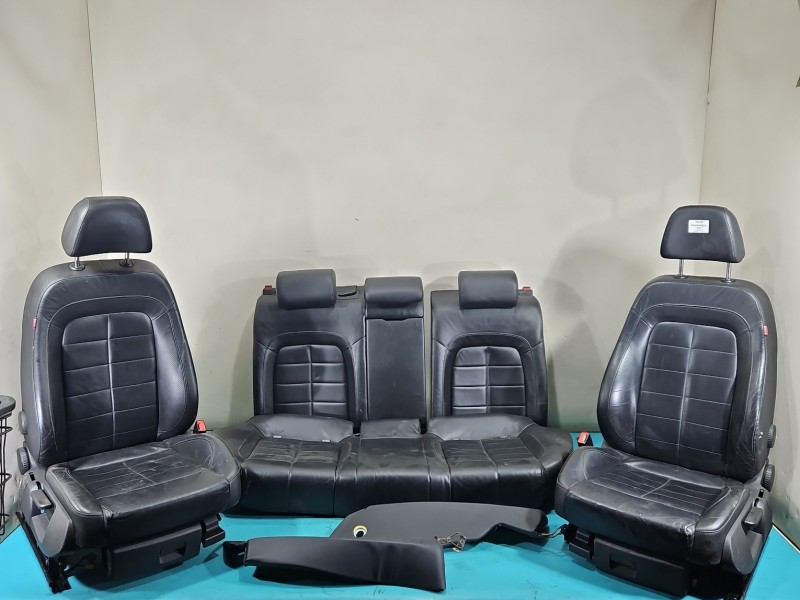 Fotele komplet kanapa Seat Exeo