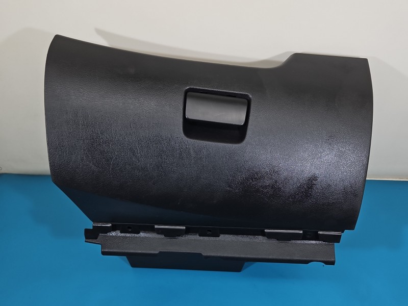 Schowek pasażera Peugeot 207 EUROPA