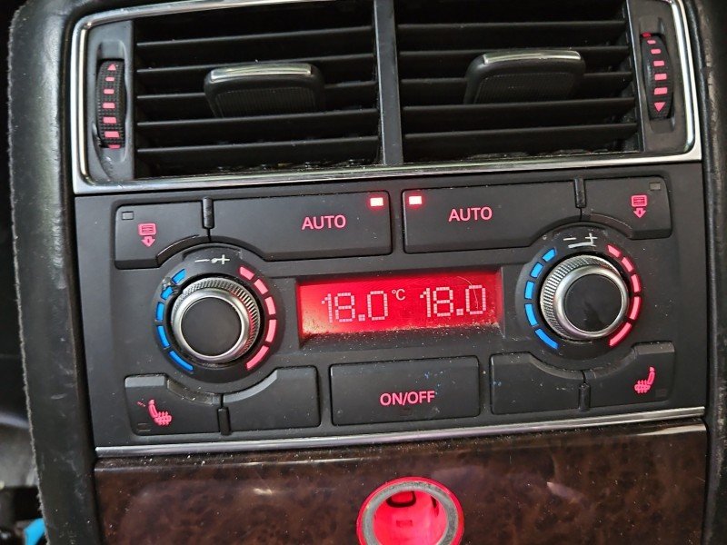 Konsola panel nawiewu Audi A8 D3 4E0919158D, 4E0910158, 5HB008552-06 Konsola panel nawiewu Audi A8 D3 4E0919158D, 4E0910158, 5HB008552-06