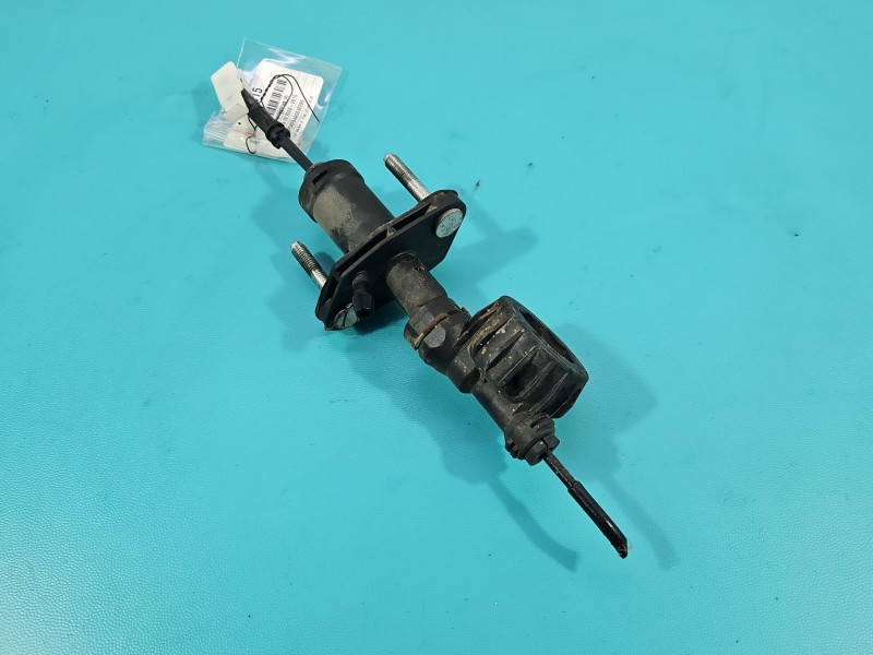 Pompka sprzęgłowa Opel Astra IV J 55561915 1.4 16V (A14XER)