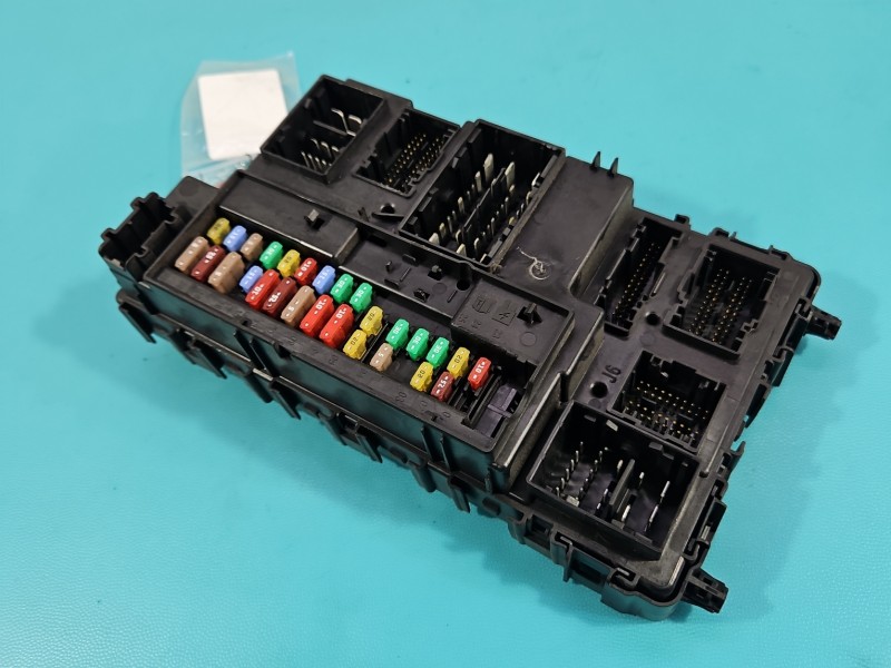 Skrzynka bezpieczników Ford Mondeo Mk5