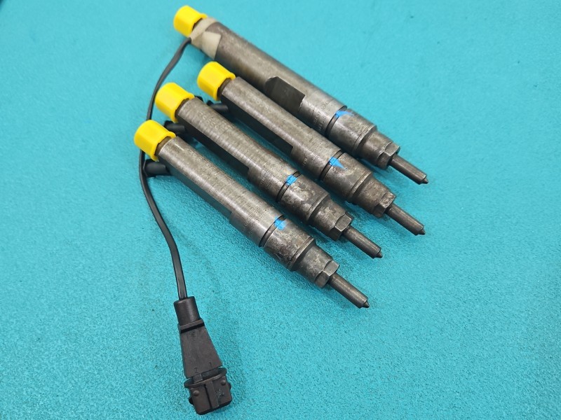 Wtryskiwacz Seat Ibiza II 1.9 sdi 028130201S