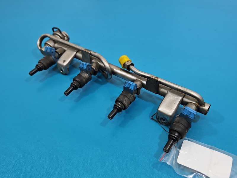 Wtryskiwacz Vw Passat B5 058133551F 1.8 20V