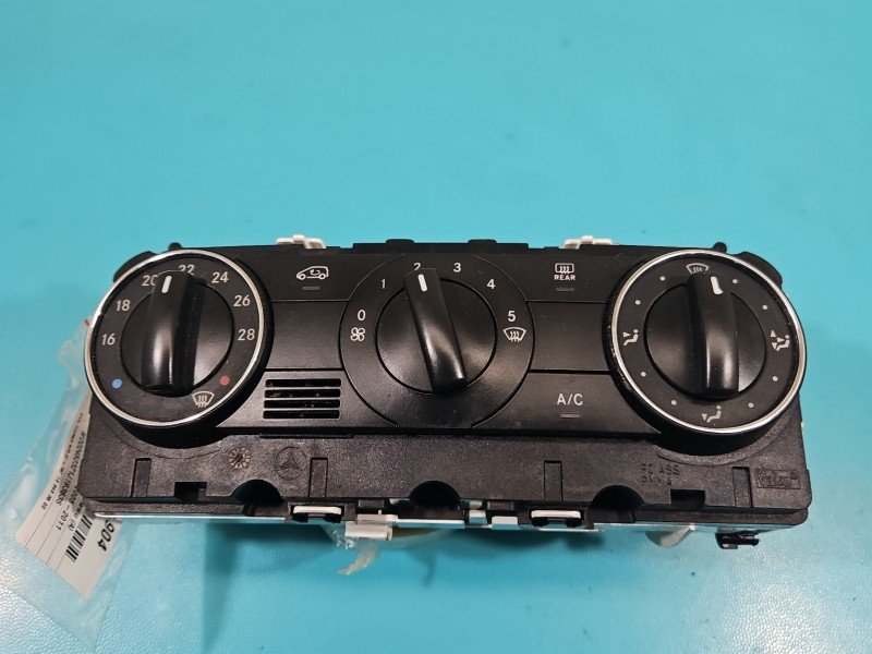 Konsola panel nawiewu Mercedes W245 A1698301585 Konsola panel nawiewu Mercedes W245 A1698301585