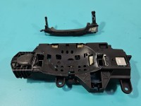 Klamka tył prawa zewnętrzna Audi A4 B9 8W0927754, 8W02837812A