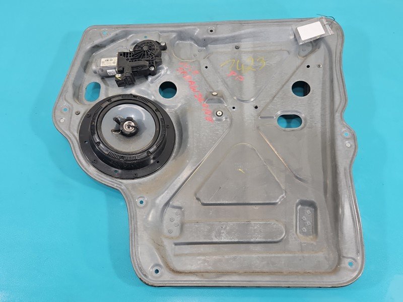 Podnośnik przód prawy Vw Transporter T5 6Q2959801E 5d HB Podnośnik przód prawy Vw Transporter T5 6Q2959801E 5d HB