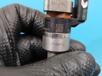 Wtryskiwacz listwa wtryskowa 55577403 Opel Astra V K 1.4 T 125KM