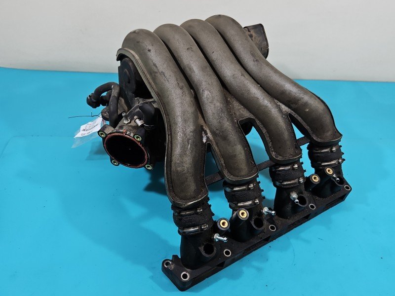 Kolektor ssący Audi A4 B6 2.0 20V 06B133216G, 06B133210AT